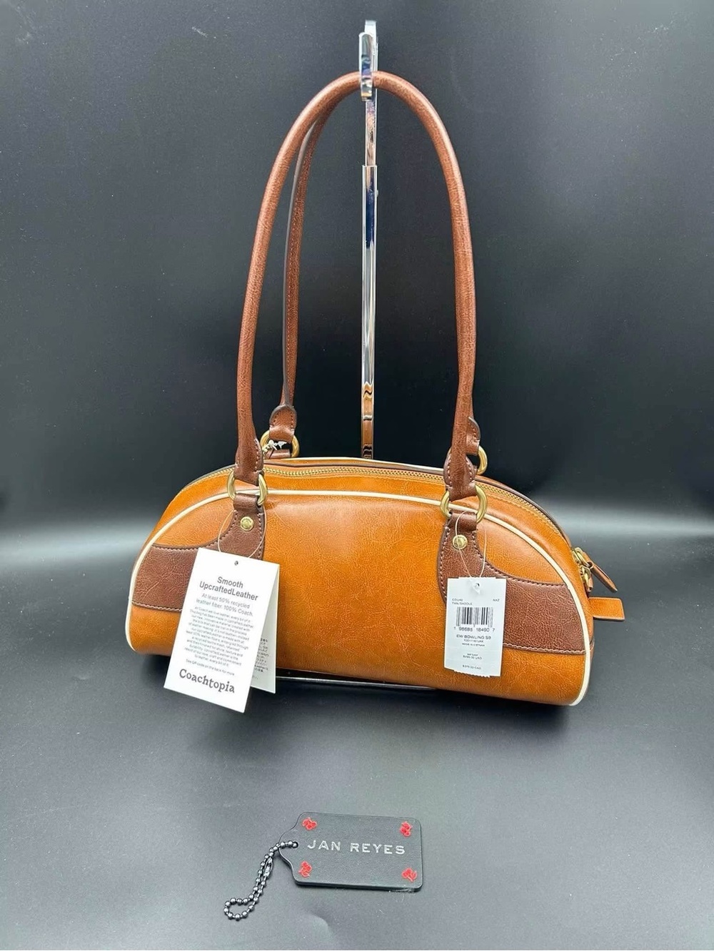 Coach Bowling Shoulder Bag
Color Tan/Saddle - Picture 5 of 6